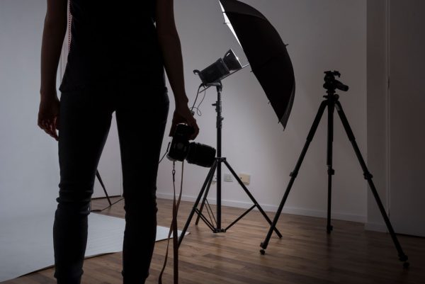 How to Use Reflectors for Photography in the Right Way