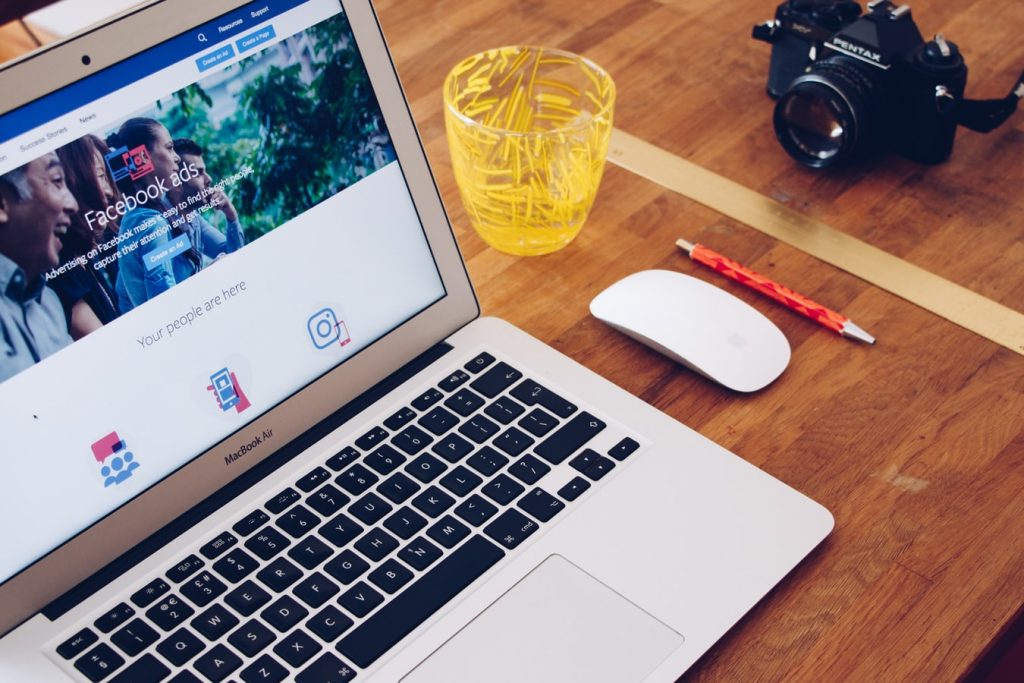 Facebook advertising strategy